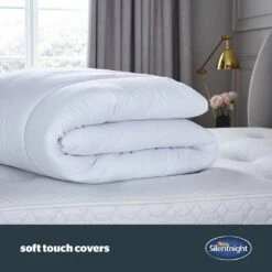Silentnight Soft As Silk 13.5 Tog Duvet - Double 13 Silentnight Soft As Silk 13.5 Tog Duvet - Double -Habitat 1934113 R Z003A