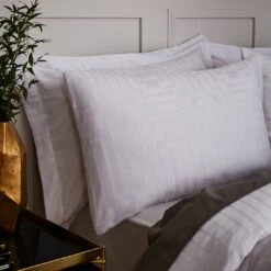 Bianca Cotton 180 TC Geometric White Bedding Set - Double 9 Bianca Cotton 180 TC Geometric White Bedding Set - Double -Habitat 3080412 R Z003A