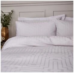 Bianca Cotton 180 TC Geometric White Bedding Set - Double 11 Bianca Cotton 180 TC Geometric White Bedding Set - Double -Habitat 3080412 R Z005A