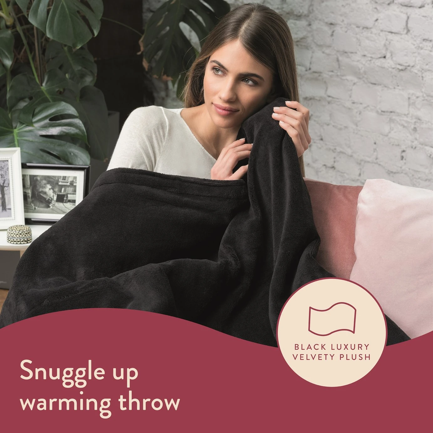 Dreamland Snuggle Up Black Heated Throw - Large 4 Dreamland Snuggle Up Black Heated Throw - Large - Image 2