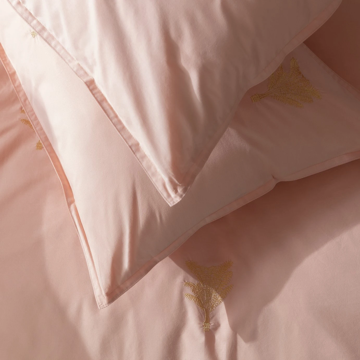 Habitat Embroidered Palm Pink Bedding Set - Single 7 Habitat Embroidered Palm Pink Bedding Set - Single - Image 5
