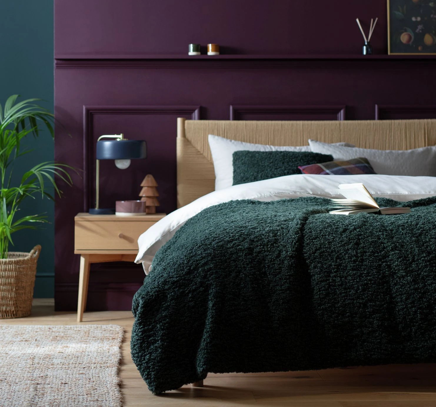 Habitat Faux Shearling Throw - Green - 125X150cm 4 Habitat Faux Shearling Throw - Green - 125X150cm - Image 2