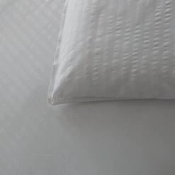 Habitat Feels Like Down 10.5 Tog Duvet - Double -Habitat 8143691 R Z006C