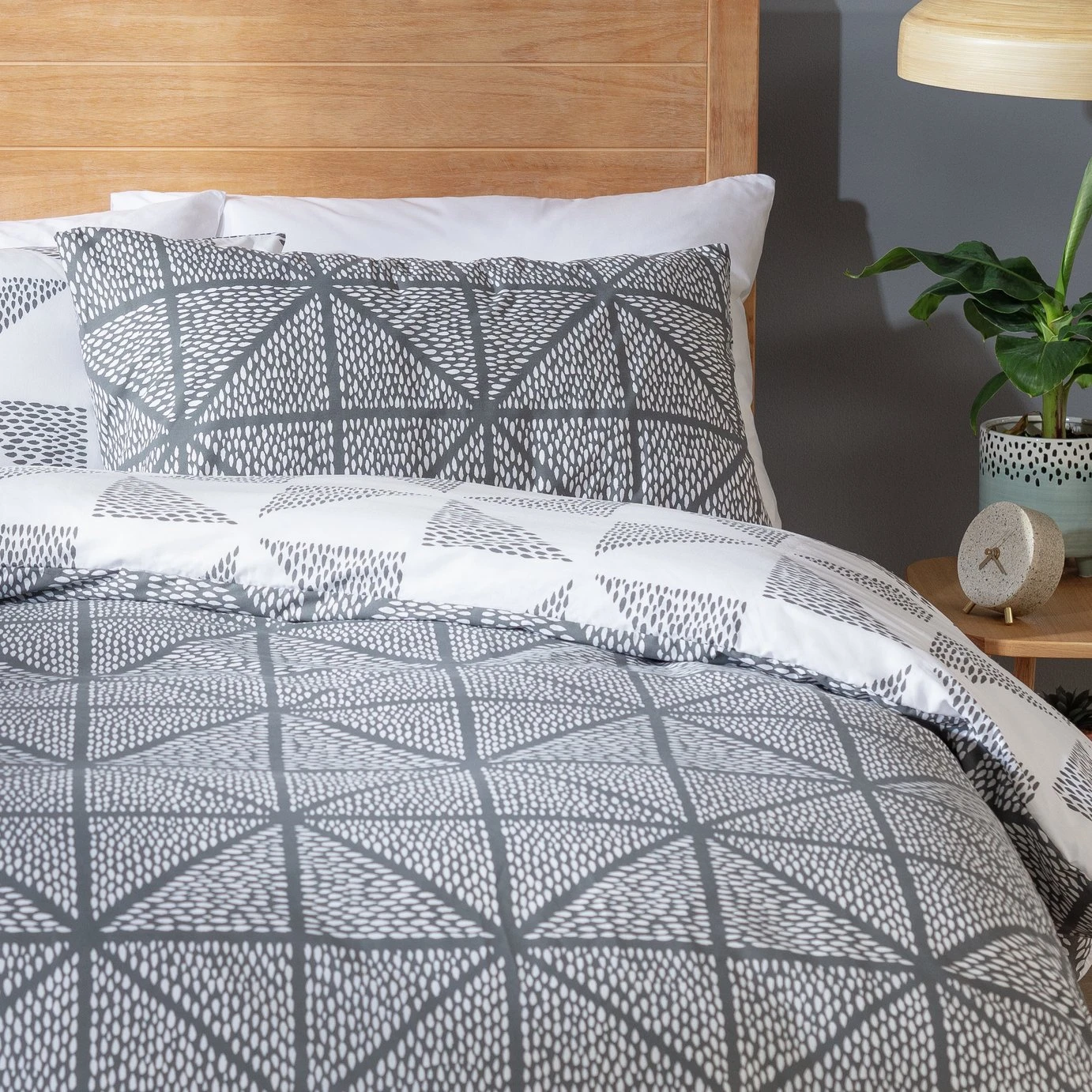 Habitat Stockholm Diamond Dash Grey Bedding Set - Single 3 Habitat Stockholm Diamond Dash Grey Bedding Set - Single