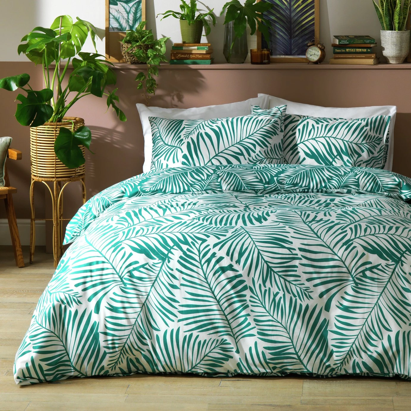 Habitat Abstract Green Leaf & White Bedding Set - Single 3 Habitat Abstract Green Leaf & White Bedding Set - Single